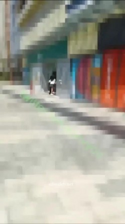 重磅炸弹！万人求档高门槛梦幻联动，顶级绿帽网红大咖联手【绿帽女友+你的大婊姐】私拍，当着男友的面给戴绿帽子 截图6