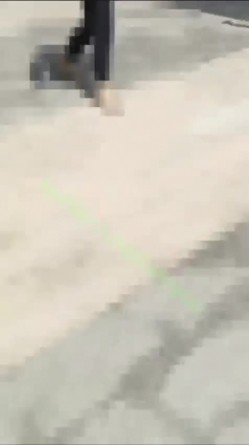 重磅炸弹！万人求档高门槛梦幻联动，顶级绿帽网红大咖联手【绿帽女友+你的大婊姐】私拍，当着男友的面给戴绿帽子 截图7