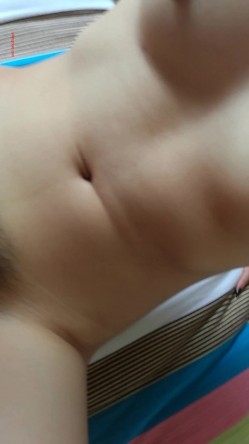 百度云流出清纯妹子大尺度自拍 截图8