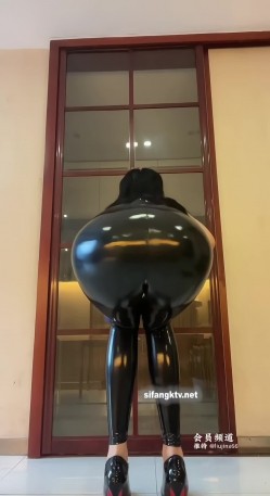 《淫妻少妇控必备》一夜爆火推特顶逼王！极品身材白领美少妇【6金】最新千元频道长时劲曲抖臀裸舞，巴拉豆顶胯真心受不了 截图3