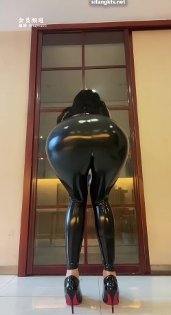 《淫妻少妇控必备》一夜爆火推特顶逼王！极品身材白领美少妇【6金】最新千元频道长时劲曲抖臀裸舞，巴拉豆顶胯真心受不了 截图10