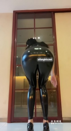 《淫妻少妇控必备》一夜爆火推特顶逼王！极品身材白领美少妇【6金】最新千元频道长时劲曲抖臀裸舞，巴拉豆顶胯真心受不了 截图14