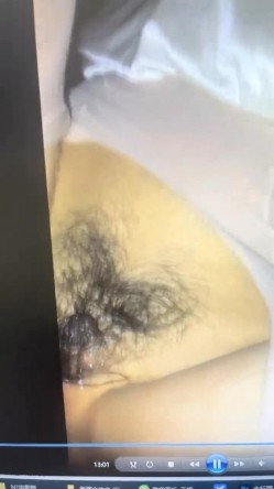 【情趣模特拍摄现场】，专业色影师~外约模特开房拍片， 聊如何约模特外拍 只有一场现场拍摄 密码房 截图4