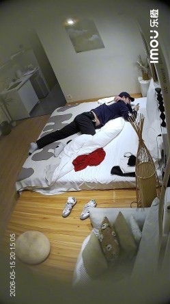酒店偷拍精品 ️长腿大波浪性感女大学生角色扮演油亮丝袜包臀裙高跟女秘书被男友当狗操 截图2
