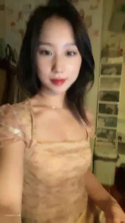 超漂亮！ ️校花级别女神~【可爱妹妹】高速狂扣穴！ ️撸到肾虚~精都不够射!! 截图5