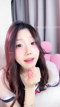️神级女神【董小姐】高端女神！模特身材~裸舞~道具自慰~白浆直流！ 截图7
