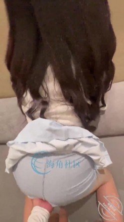 乱伦大神【会喷水的亲姐姐】临走时喝十个生鸡蛋，猛插大姐一个小时，下体失禁倒在床上抽搐 截图5