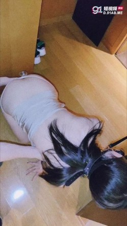 【超顶 ️绿帽大神】91小懒猫 调教母狗校花女友甄选 露出自慰取外卖惊呆小哥 共享极品娇媚女友 越漂亮越反差会玩 截图16