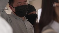 MIDV-434 通勤中の電車で痴●集団にイキ狂わされた私… 怯える無口なOLの身動きを奪って敏感性器をイジくりサイレント輪● 八木奈々 截图4
