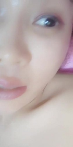 居家美少妇dior美女露脸夫妻做爱第二季，包皮大鸡巴无套抱着大白腿猛草，淫语激情浪叫呻吟表情风骚迷人 截图10