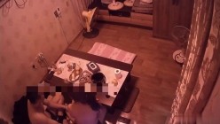 黑客破解网络摄像头偷拍 ️风骚私房菜馆老板娘陪客人喝酒玩嗨了直接啪啪 截图10