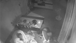 黑客破解网络摄像头偷拍 ️风骚私房菜馆老板娘陪客人喝酒玩嗨了直接啪啪 截图15