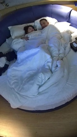 情趣台 大哥带媳妇儿开房 媳妇儿富态有气质 大哥刚出招 媳妇儿跟着默契配合 最后还内射了 截图12