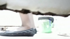 大型购物中心内部女厕偷拍 多位黑丝美女店员的各种极品美鲍鱼 截图3