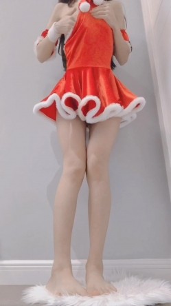 推特颜值福利姬【占星猫(cuteli)】第五弹END，常服，女仆，自拍系列，道具自慰，高潮超吹喷水 截图1