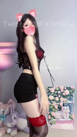 推特极品福利姬，可甜可盐女神【小仙云】最新裸舞+定制长视频，不解释，非常耐看 截图13