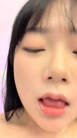 【哒叽】极品尤物初恋妹妹，外表清纯甜蜜，3小时大尺度自慰，粗大假吊插穴，浴室洗澡湿身诱惑 截图5