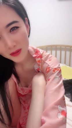 最美人妻轻少妇色火精灵女神，高跟黑丝连体网袜美腿，30多岁女人韵味足 明星级颜值 18岁的身材，难得啪啪！声音超好听 截图1