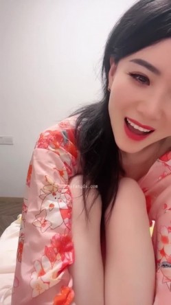 最美人妻轻少妇色火精灵女神，高跟黑丝连体网袜美腿，30多岁女人韵味足 明星级颜值 18岁的身材，难得啪啪！声音超好听 截图3