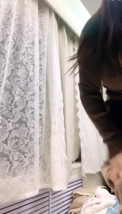 四川爆乳女神【炸土豆】夸张F奶 粉屄~扒逼道具自慰 截图11