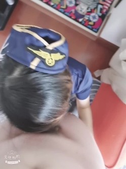 深圳空姐，气质漂亮，下了飞机就过来给我口交，口舒服再骑上来，贴心服务！ 截图3