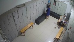 舞蹈班《监控破解》偷拍多位美女学员后台换衣服 截图1
