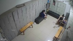 舞蹈班《监控破解》偷拍多位美女学员后台换衣服 截图15