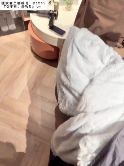 露脸女孩一日VLOG更新，极品反差女和男友性福的一天 截图6