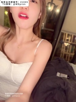 露脸女孩一日VLOG更新，极品反差女和男友性福的一天 截图14