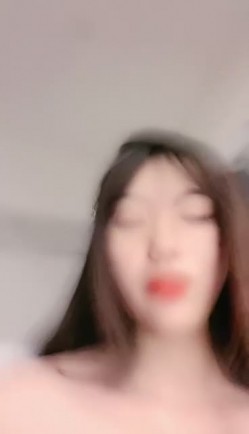 校花女神来了全程露脸乖巧可爱，丝袜高跟诱惑，性感辣舞抖奶电臀，蝴蝶骚穴特写展示好骚啊，精彩刺激别错过 截图9