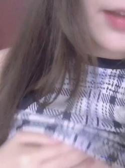 露脸才是王道！高颜长腿极品身材外围绿茶婊【琳琳子】福利~洗澡紫薇足交啪啪你的女神有钱人的母狗 截图5