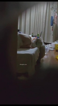 【极品稀缺 ️猫眼偷拍】超刺激猫眼偷窥酒店偷情狂欢啪啪做爱 叫声淫荡 不一样的视觉体验 比酒店偷拍更刺激 偷情篇 截图9