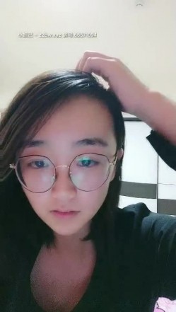 【研究生无奈】学霸下海历程13天全收录，理科学霸，从网贷的漩涡，到卖肉的泥潭，讲述跟前男友的性爱，从最初的拘谨到黑牛道具都精通 截图14