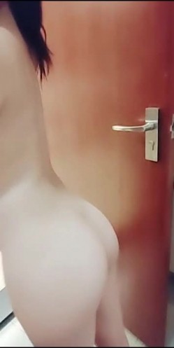 身材火辣的性感女神(钢管舞小野猫)北京酒店约炮有钱胖粉丝啪啪让人有一种好菜让猪啃的感觉 截图14
