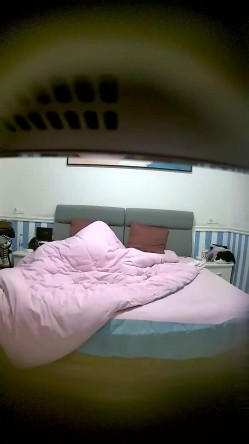 酒店偷拍 ️稀有房两对情侣美女精心打扮一番和纹身男友激情上位嗨摇 截图8