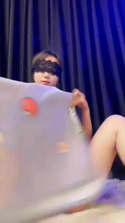 绝对的尤物【顶级人间尤物】校花美少女~黑丝美腿~跳蛋高潮 截图11