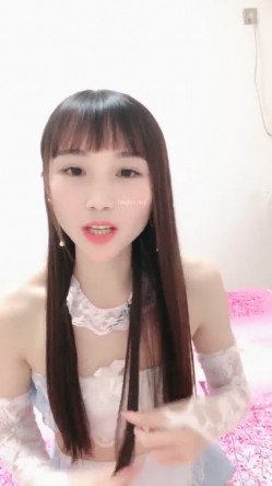新晋女神下海！【小浣熊】兼职黄播自慰，跳蛋震肛门，喜欢享受菊花被刺激的感觉 截图8