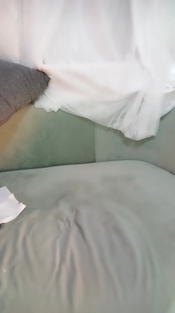 170CM模特身材爆乳！水晶乳贴奶牛丝袜！结实大肥臀翘起，大黑牛按摩棒刺激，手指扣入好骚 截图2