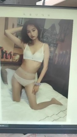 国模私拍一线直击，【情趣模特拍摄现场】，5000约拍24岁平面模特，专业调教各种撩人姿势，附大神讲解私 截图2