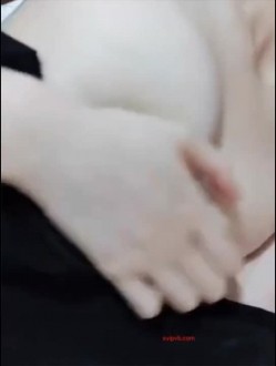 身材爆好的花椒女神 这种超大尺度的艳舞 没几个男人能扛得住 高挑的身材 女神脸蛋儿 简直是宅男的梦中情人 截图12