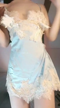 《宅男福利》夏天当然要看裸舞呀！性感美少女【白羊座】私拍各种情趣内衣淫语骚表情BGM疯狂摇臀摄人心魂 截图1