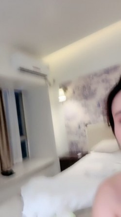 【离异美骚妇】几个小嫂子一起吃鸡啪啪秀 淫乱至极 喜欢小嫂子的不要错过 截图12