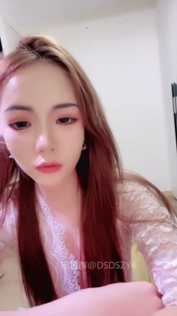 ️反差颜值喷水姬 高难度倒立自慰【顾只只】纯御妖娆多变 大尺度秀 镜子前疯狂喷水 截图15
