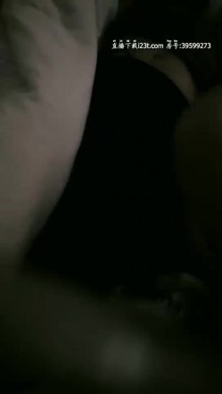 颜射小甜心一线天肥逼妹子啪啪，口交舔弄脱下内裤翘起大屁股，上位骑乘抽插猛操 截图9