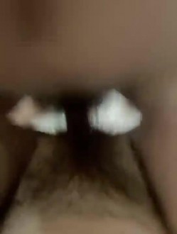 青岛反差婊李MM啪啪自拍流出 截图3