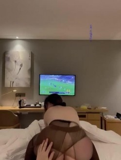 青岛反差婊李MM啪啪自拍流出 截图13