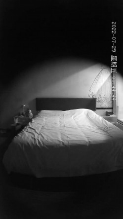 新流出小旅馆偷拍男女情人开房偷情啪啪 截图5