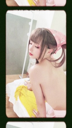 稀有露脸 高端ACG业界女神爆机少女 喵小吉 居家少女《家政服务》全裸胴体秀色可餐 人美穴美 截图12