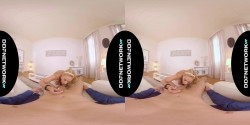 DDFNetworkVR_Horny_Housewife_Peneloppe_Ferre_and_Kai_Taylor_5400x2700_30000_cbr_60fps_sbs_180_LR.mp4 截图7