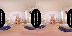 DDFNetworkVR_Horny_Housewife_Peneloppe_Ferre_and_Kai_Taylor_5400x2700_30000_cbr_60fps_sbs_180_LR.mp4 截图8